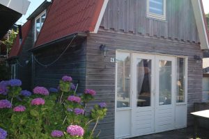 Woning aan de Zuiderzeeveld te Muiderberg