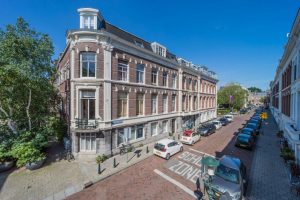 Woning aan de van de Spiegelstraat te Den Haag