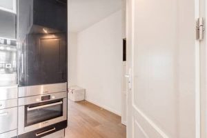 Woning aan de Kinkerstraat te Amsterdam